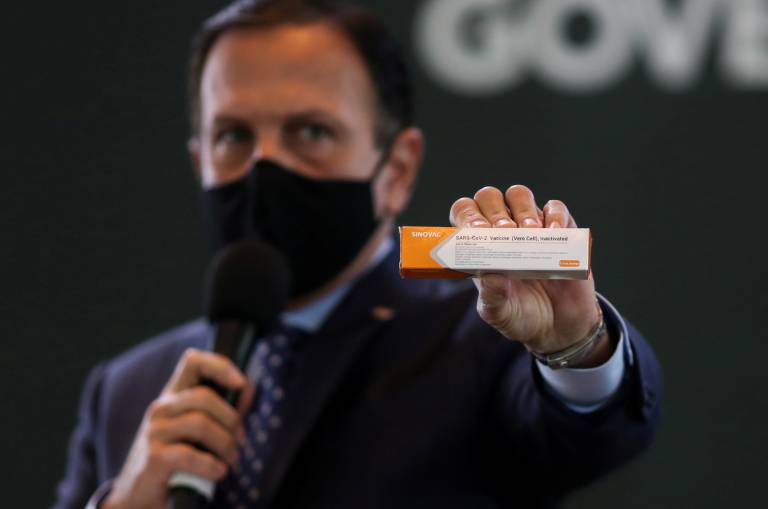Governo de SP vai adquirir mais 20 milhões de doses da CoronaVac para imunizar toda sua população até fim do ano, diz Doria